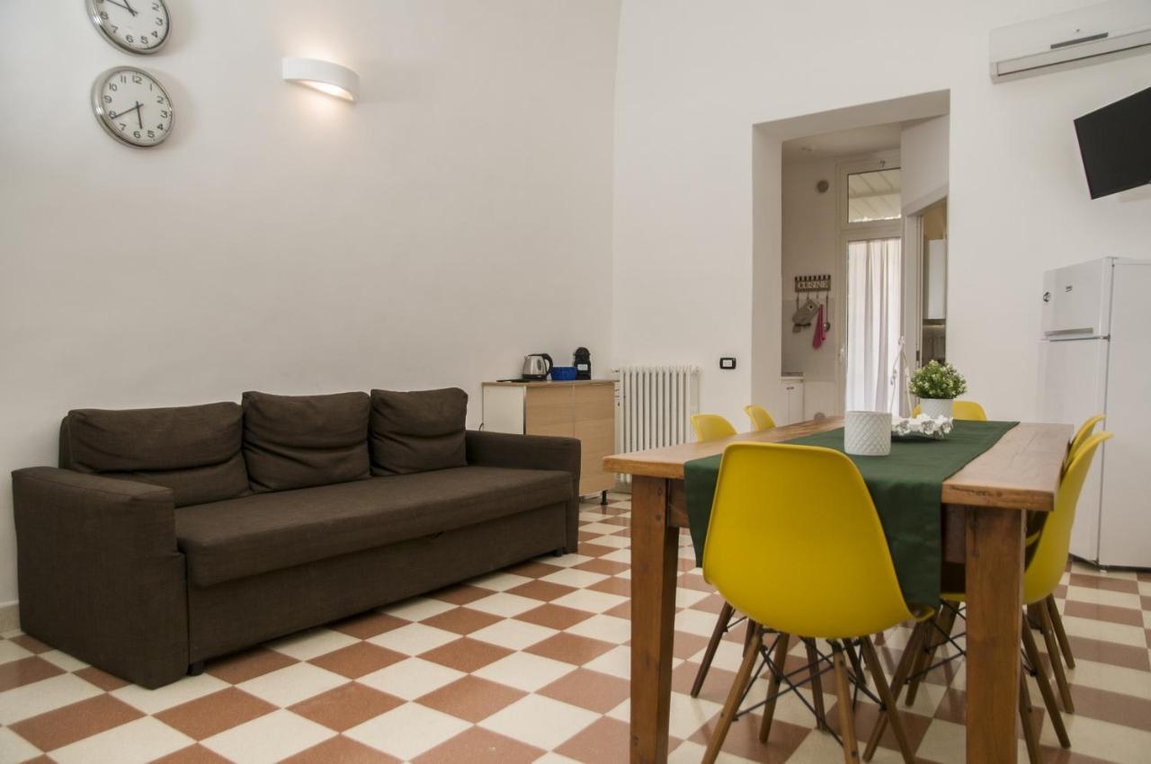 Palazzo Italia Apartments Μπάρι Εξωτερικό φωτογραφία